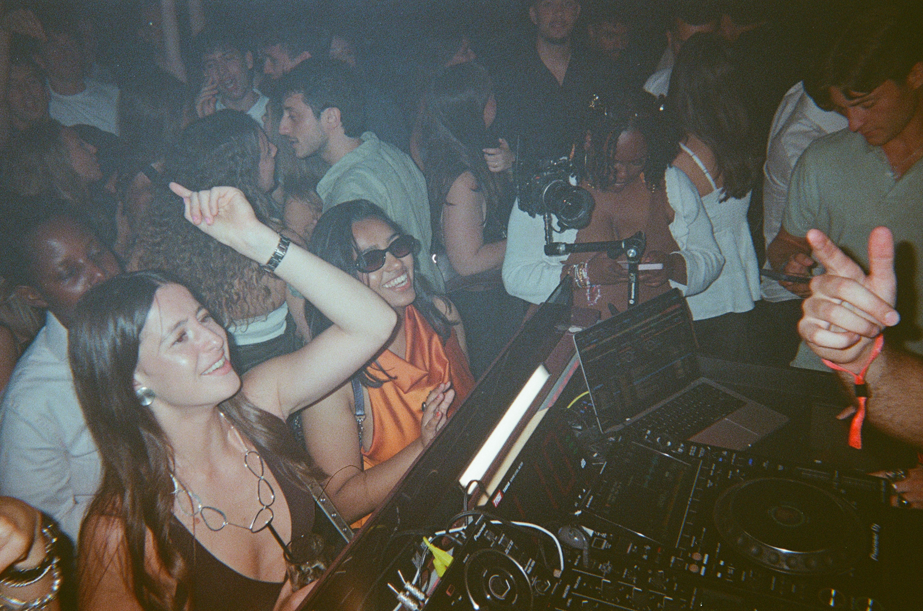 vuno x la bonita · frame 05
