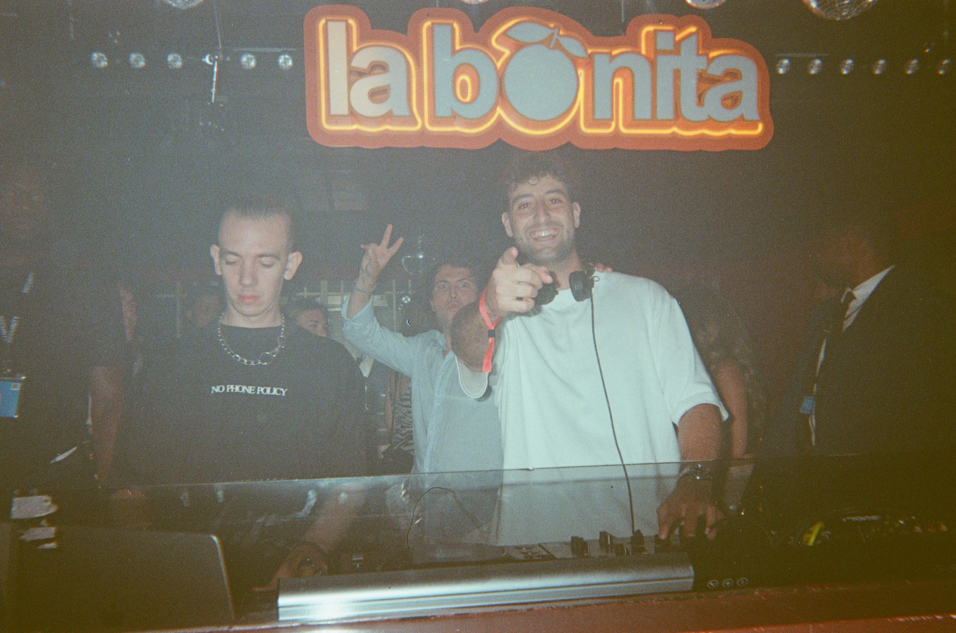 vuno x la bonita · frame 06